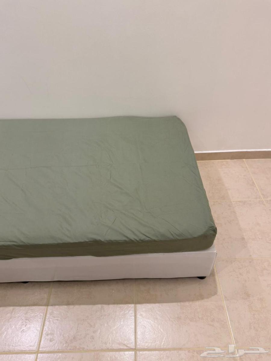 سرير صغير بالمرتبة 450 ريال64546581925891112