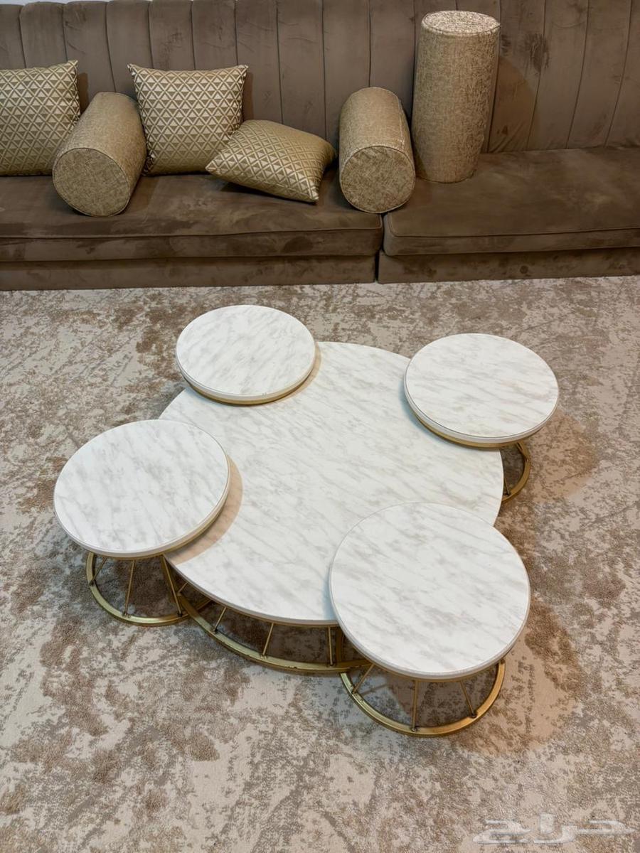 طاولات كبيره اربع خدمة جديدة64552958913793110