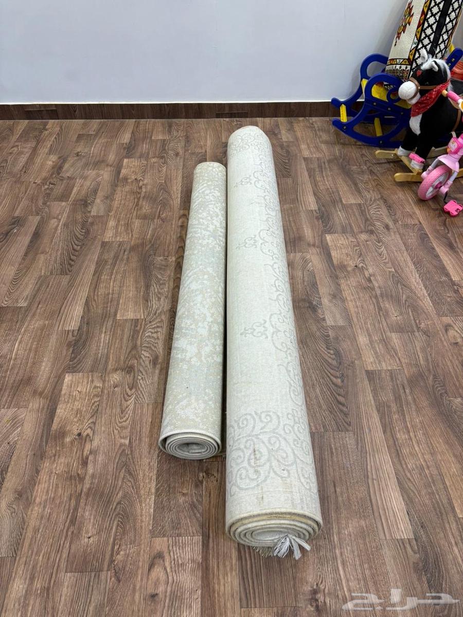 فرشة تركية الكبيره 3 في 4 والصغيره2 ونص في 3 جديدة تبي غسيل64544905653377110