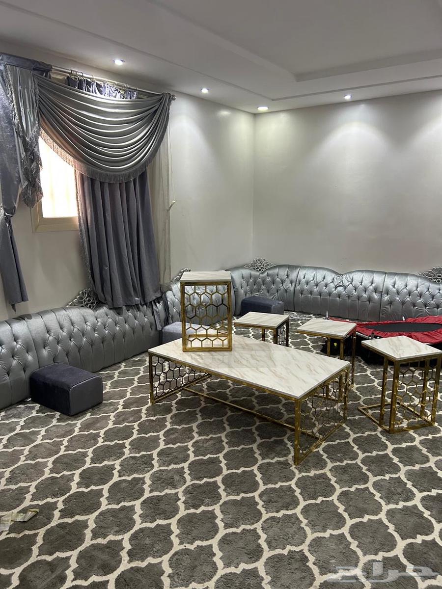 Tables for sale only, I don't have air conditioners nor do I want to move furniture64551848201474110