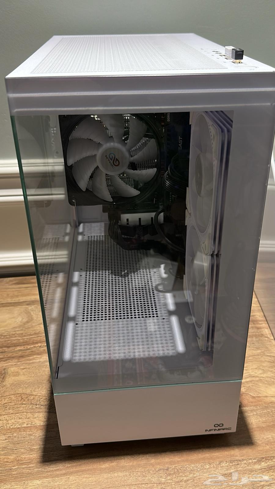 PC قيمنق شبة جديد للبيع64552163459971110