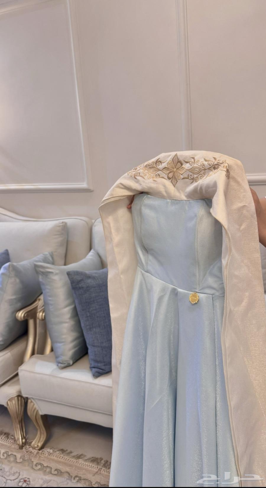 فستان من المصممه وعد الكثيري64549833111937110