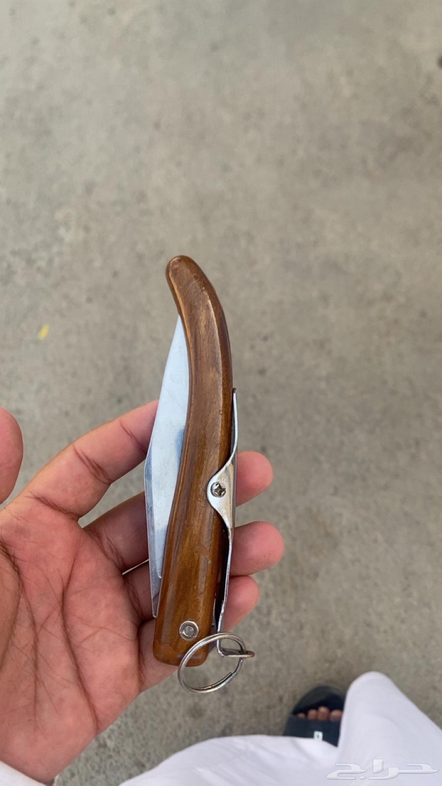 سكين نضيفه الماني او ثيوبيه فيه خدوش خفيفه64560980277378113
