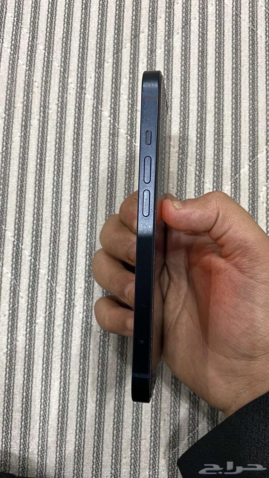 جوال ايفون 13 للبيع64561390056834110