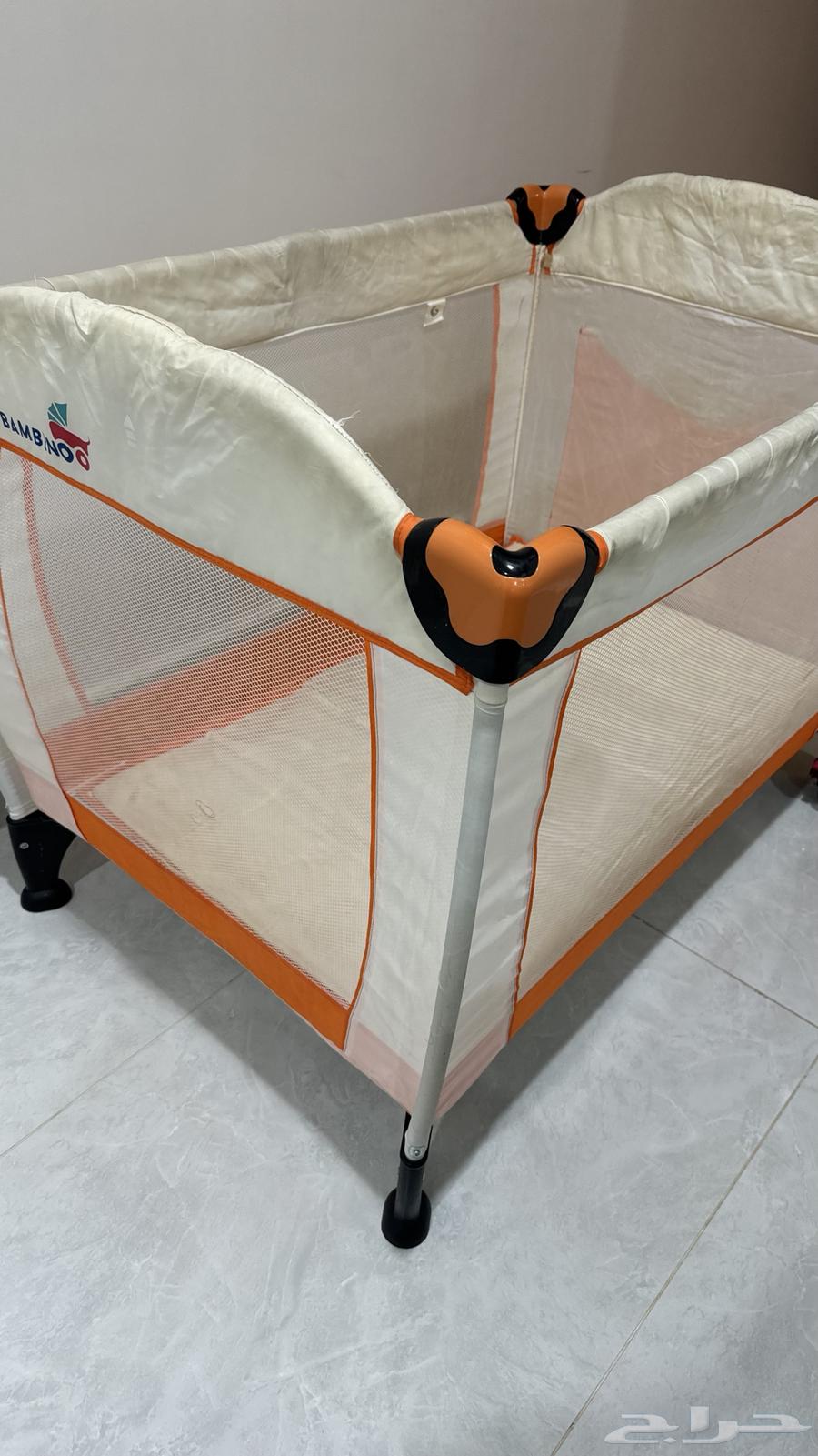 سرير اطفال ومحبس64556497893763110