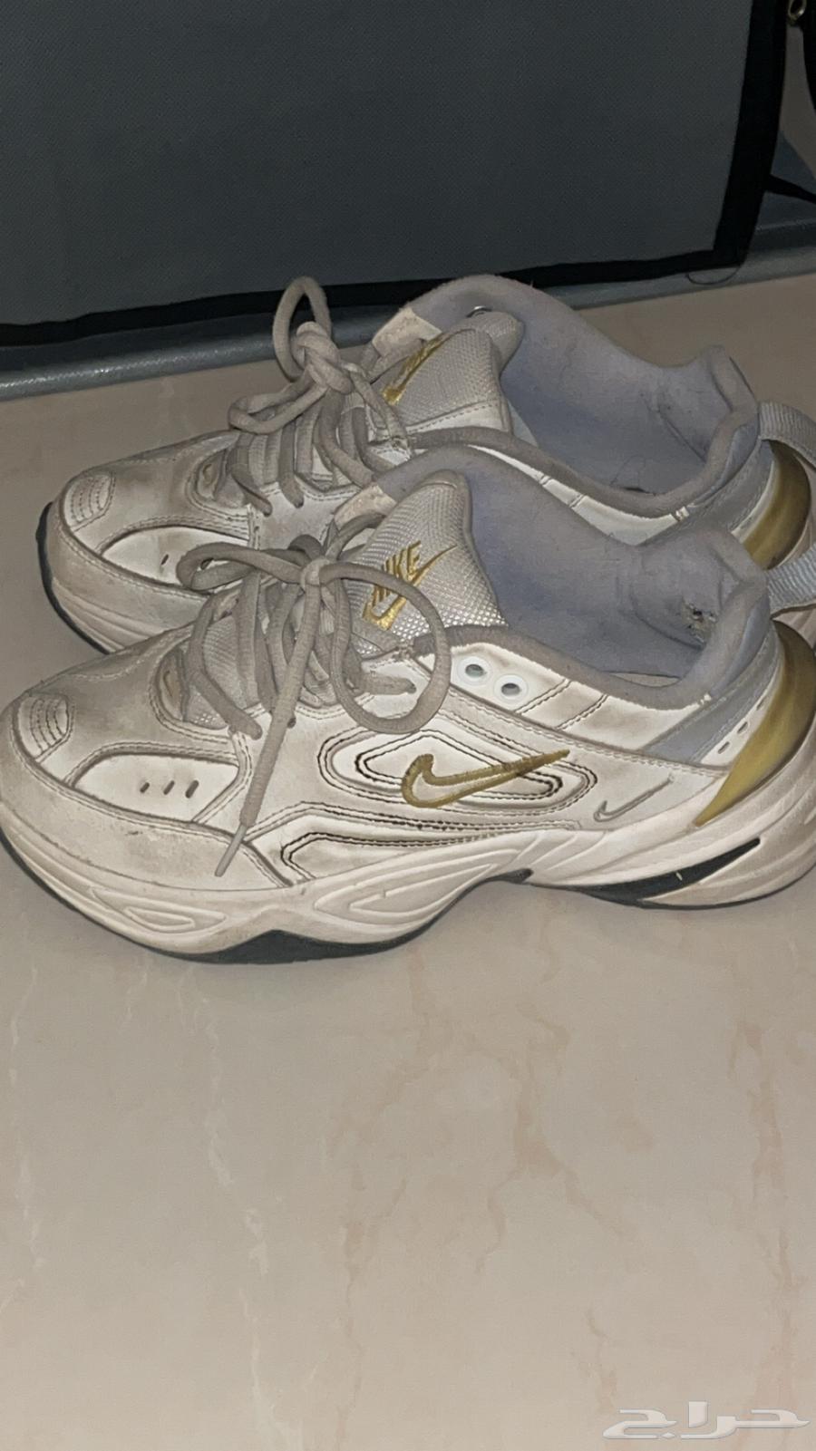 شوز نايك الاصلي والله مستخدم شوز نسائي السعر 200 ريال64559421655299110