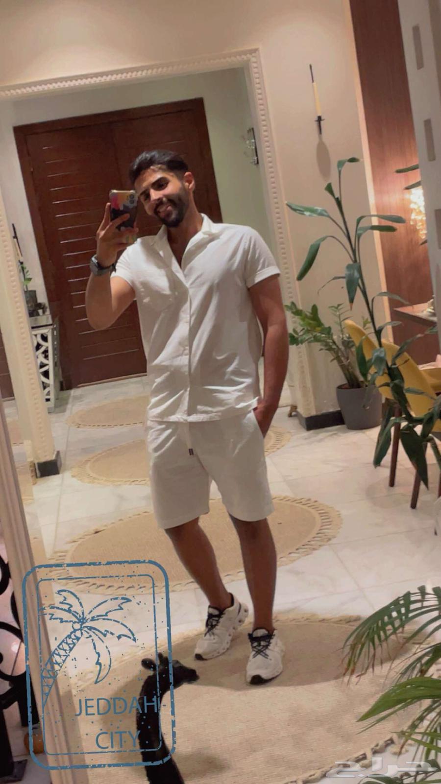 Model and actor, host of events and meetings64557217952001111