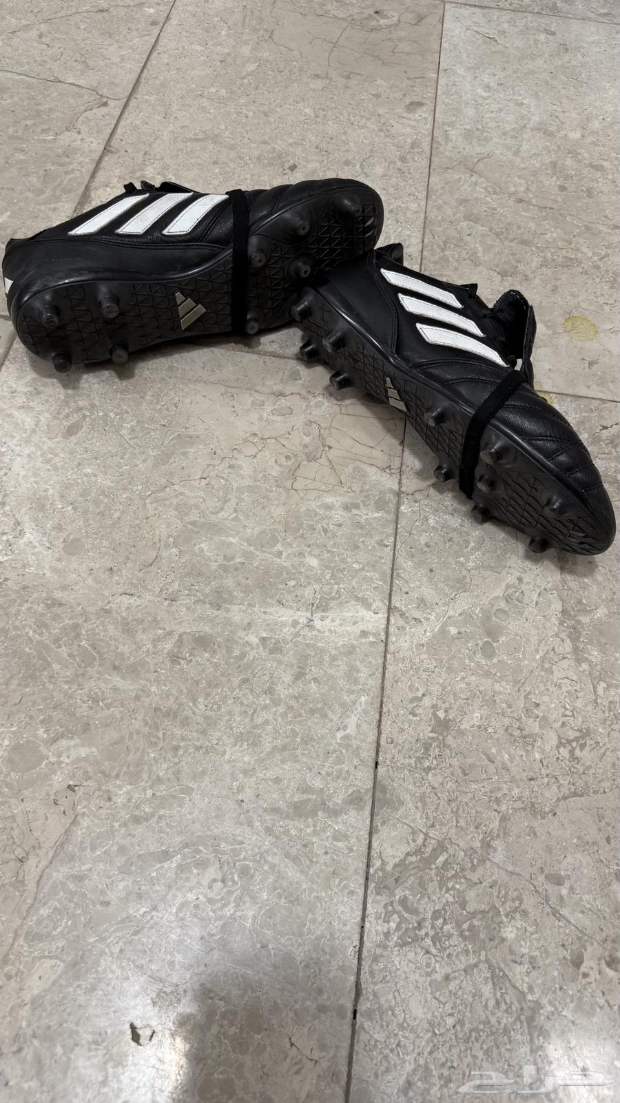 بوت كورة اديداس كلاسيكي64561840592387112