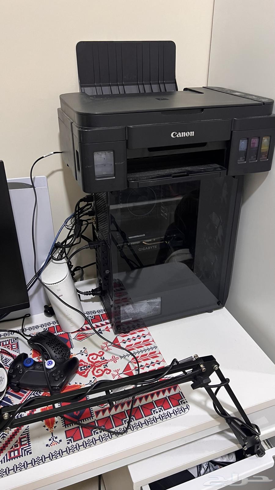 Clean table for 25064557907191938112