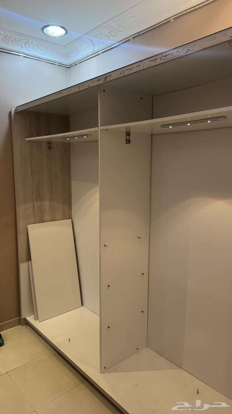 دولاب ملابس سحب 400 ريال64561854682625114