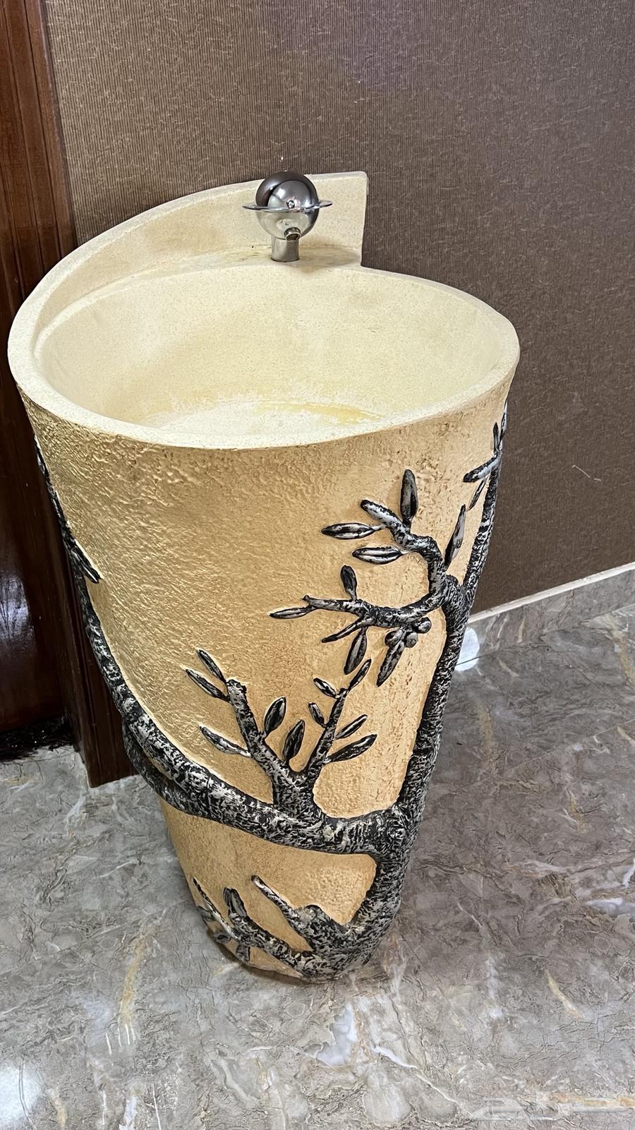 Marble sink64559098901633110