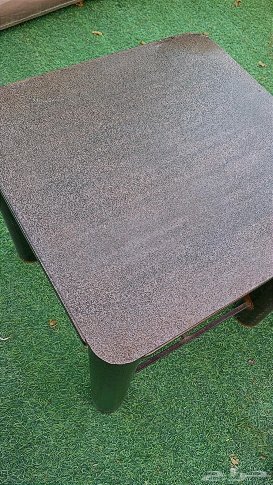 خيمة وكراسي خارجية ودولاب عزب ومكنسة وسرير64561897632769113