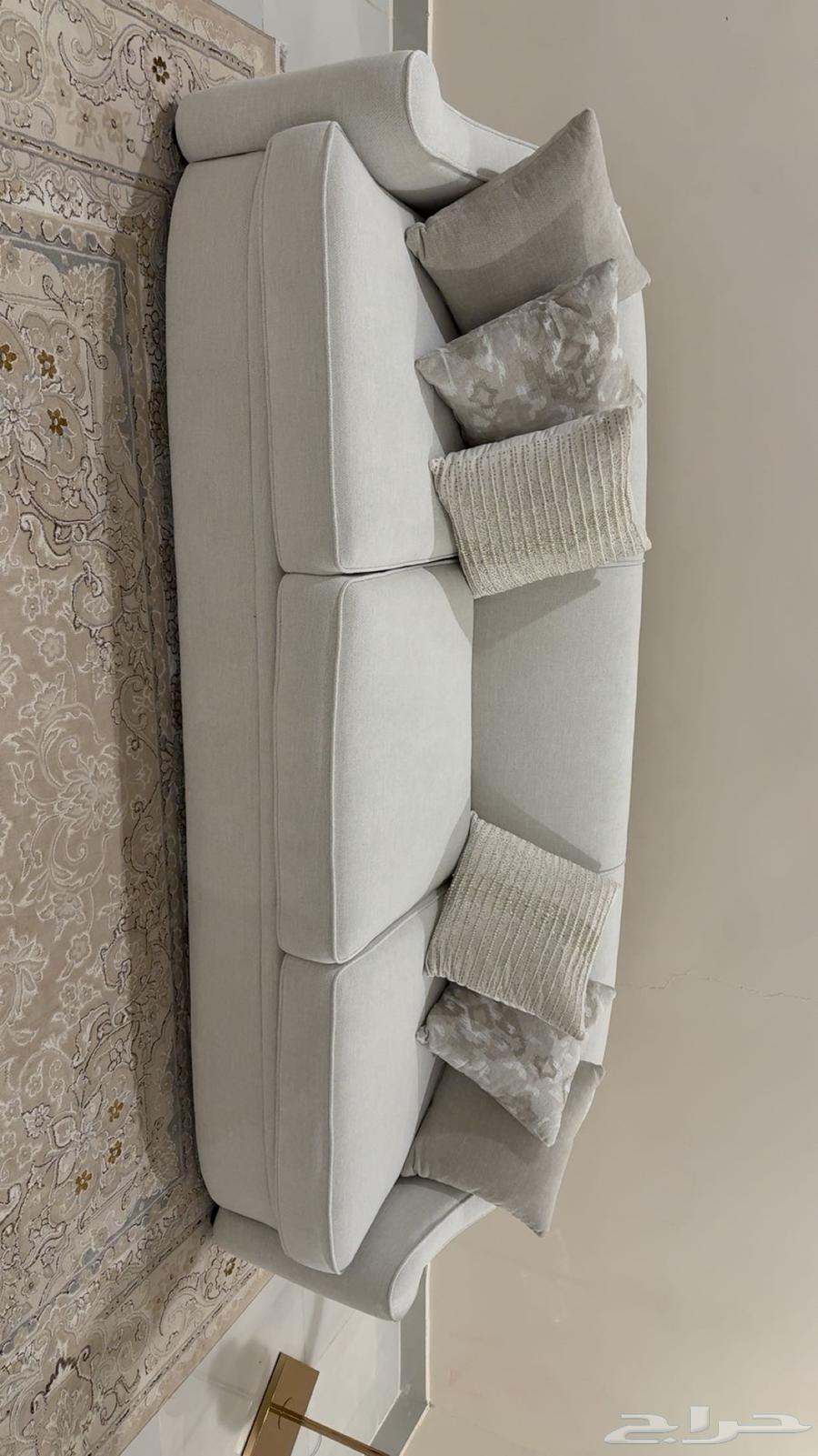 كنب من هوم سنتر متوفر قطعتين64554314757889110