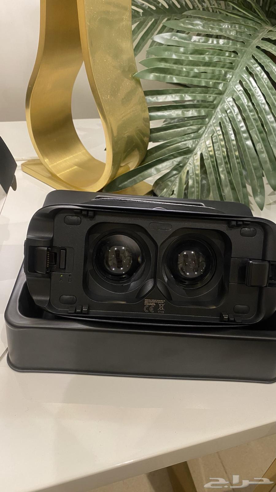 نظاره الواقع الافتراضي GEAR VR with controller64559604036994113