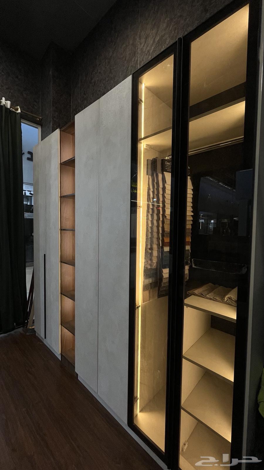 A complete room consisting of 6 pieces64559099000705114