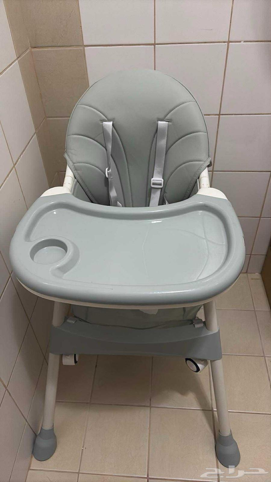 Various items for sale64560304896641113