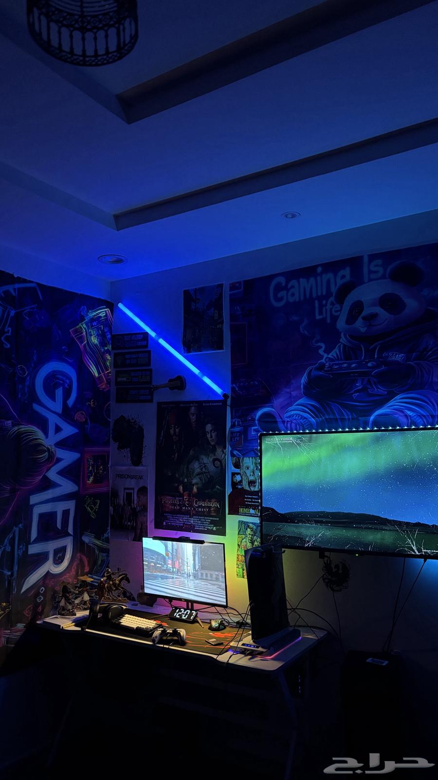 Complete gaming setup64553468146049112