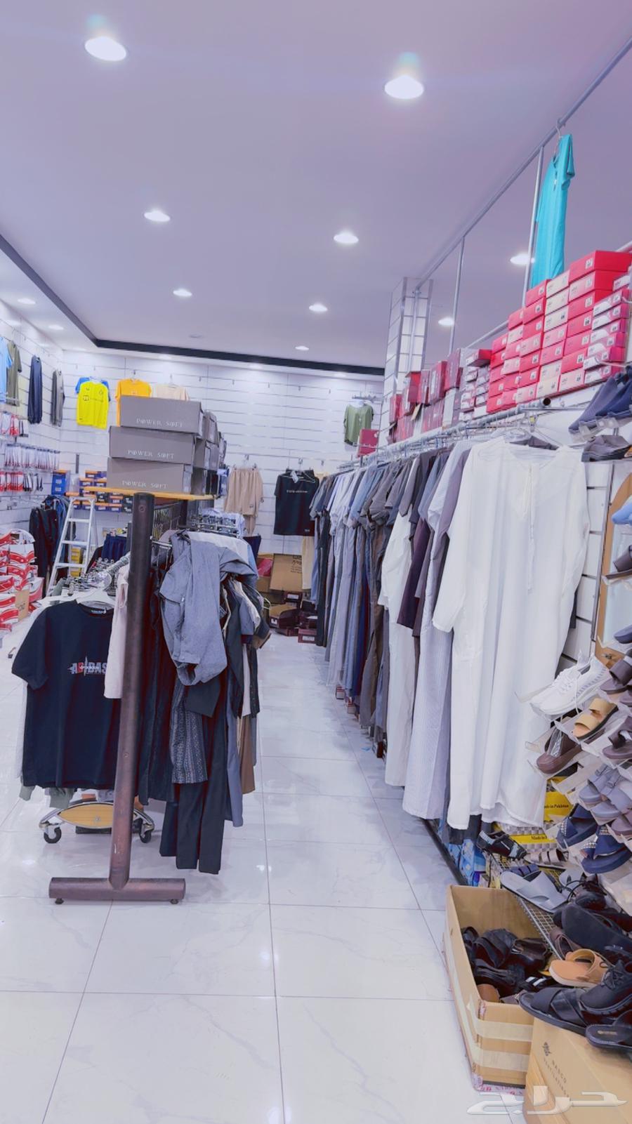 بضاعة ملابس رجالي للبيع64554412642434112