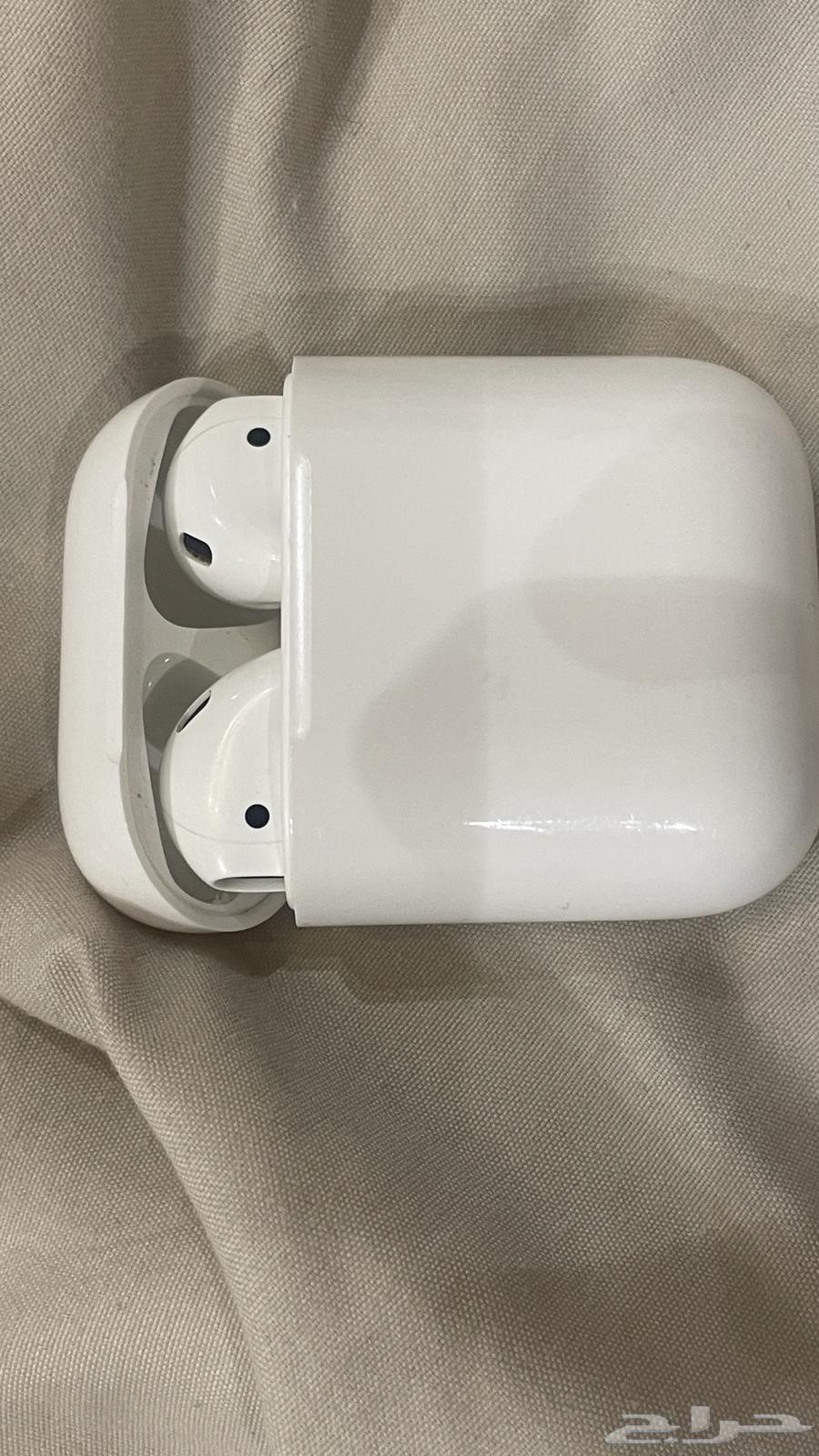 سماعات Apple AirPods من الجيل الثاني مع علبة64561029340803110