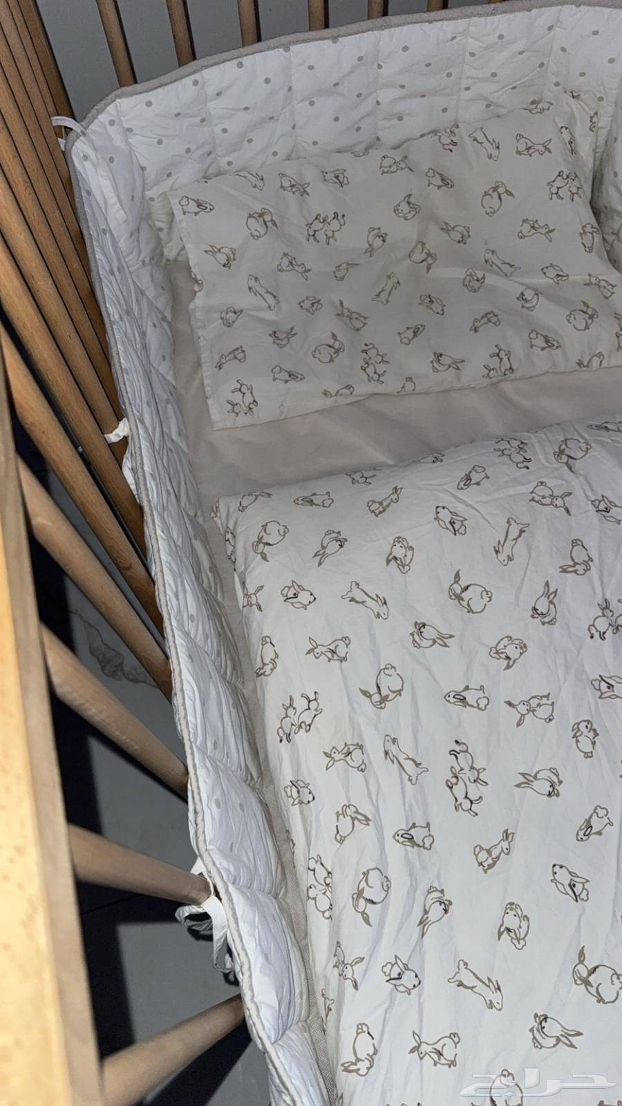 Mattress pad, blanket, pillow, and blanket clothing64558628285057111