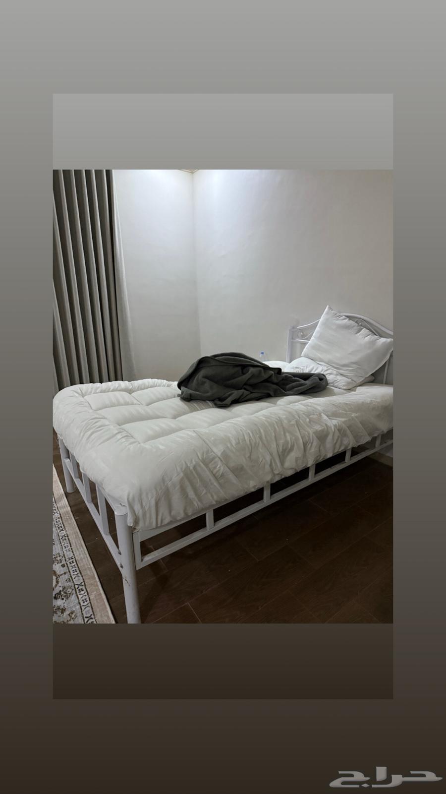 سرير مقاس 2 1 متر للبيع64558947083393110