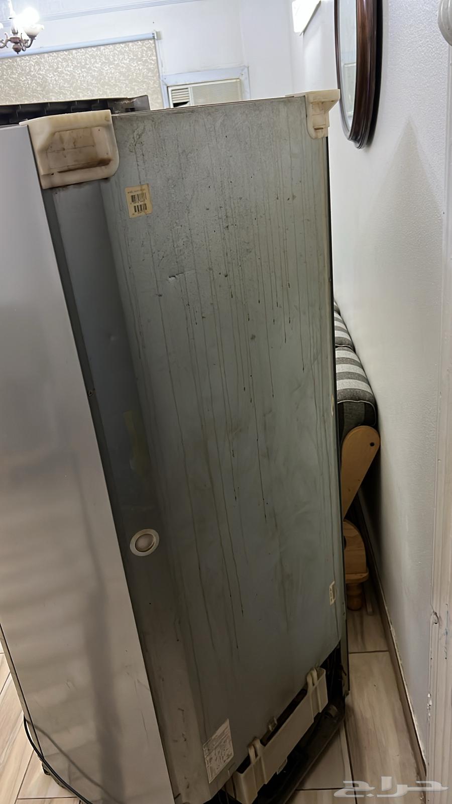 ثلاجة مستعمله للبيع64560838093826111
