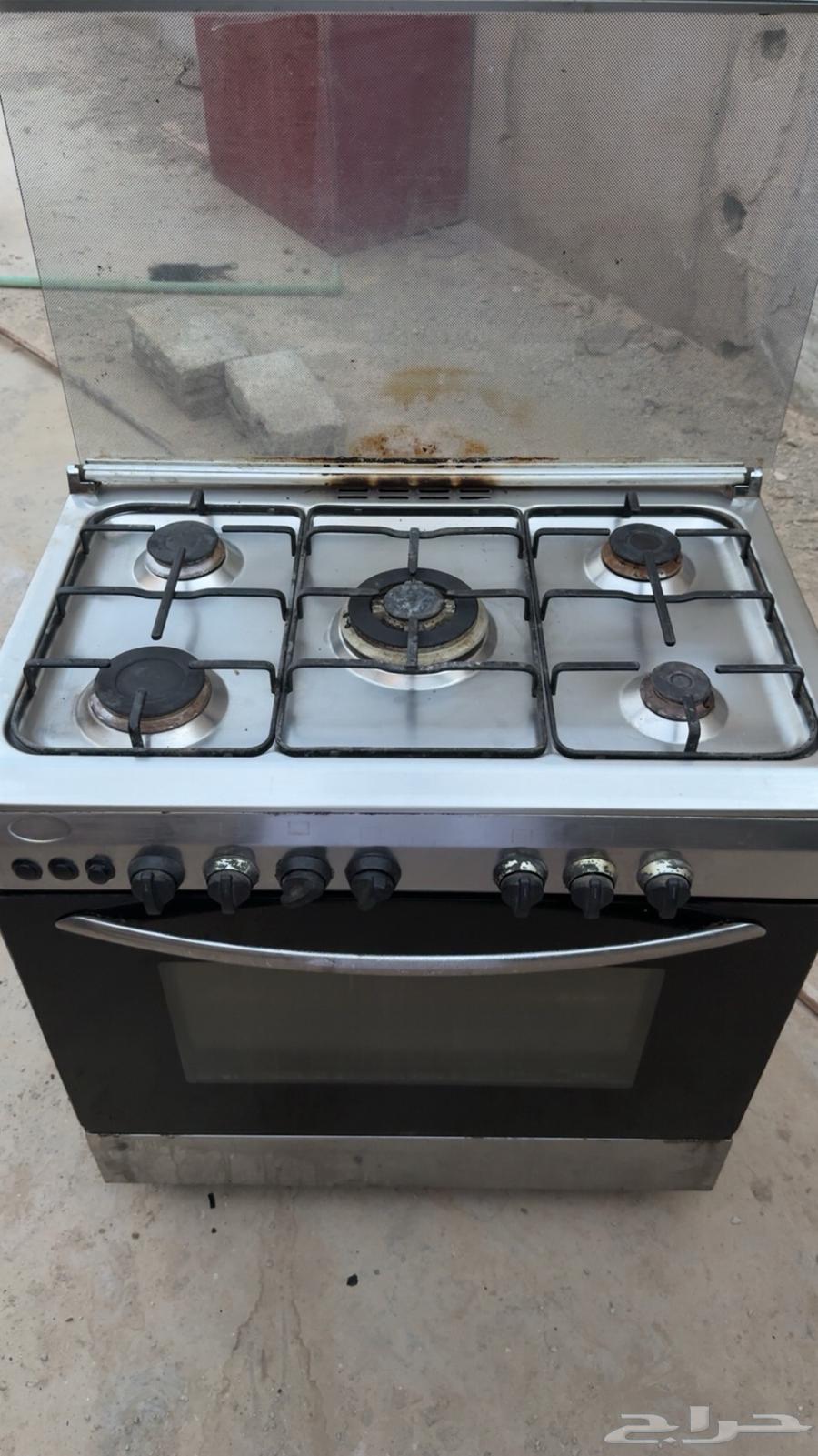 فرن استخدام اقل من شهر سبب البيع عدم الحاجه له التواصل واتس64554900196354111