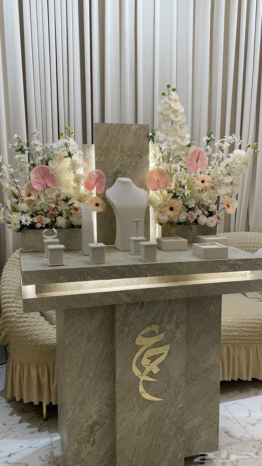 عربية ملكه للبيع 800 ريال64562459685505111