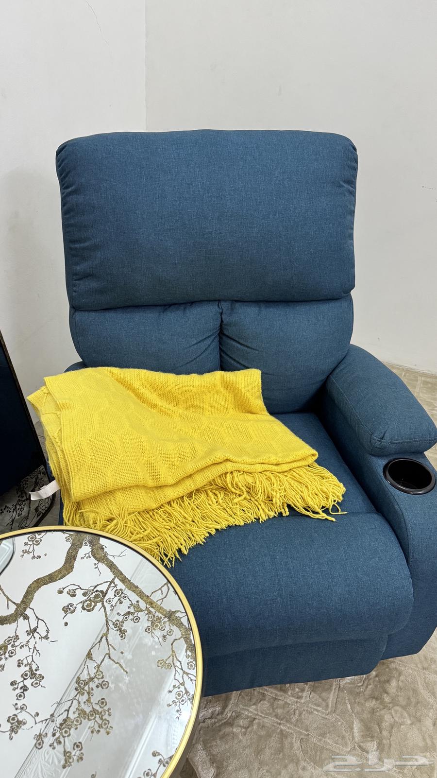 طاولتين ومرايا طقم وكنب هزاز64553893288577111