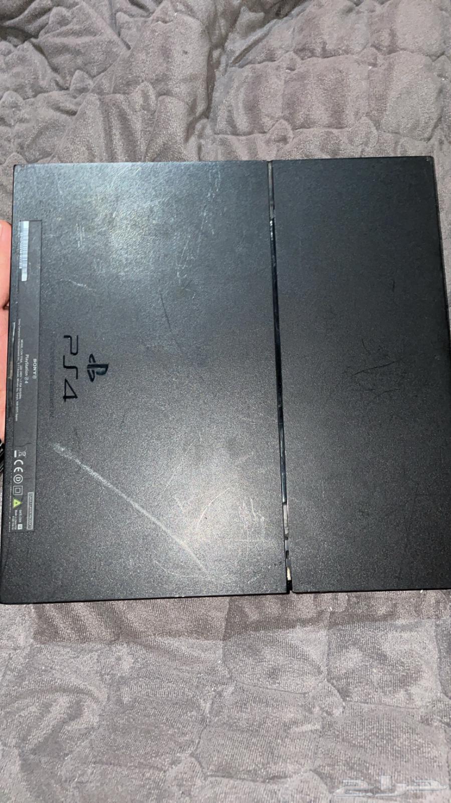 بلايستيشن 4 نظيف معاه يد وحده واسلاك اصليه التواصل واتس64561460446211112