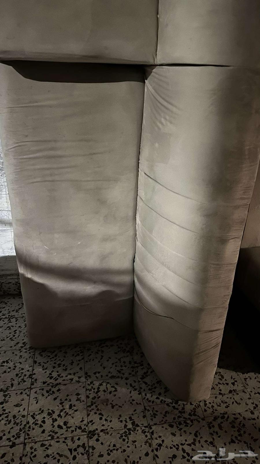 Used sofas64553780300034111