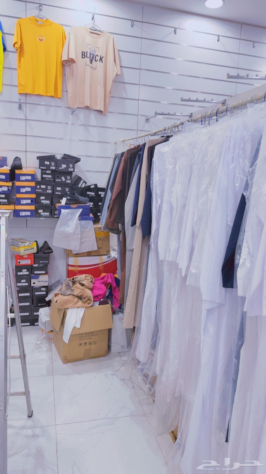 بضاعة ملابس رجالي للبيع64554412642434114