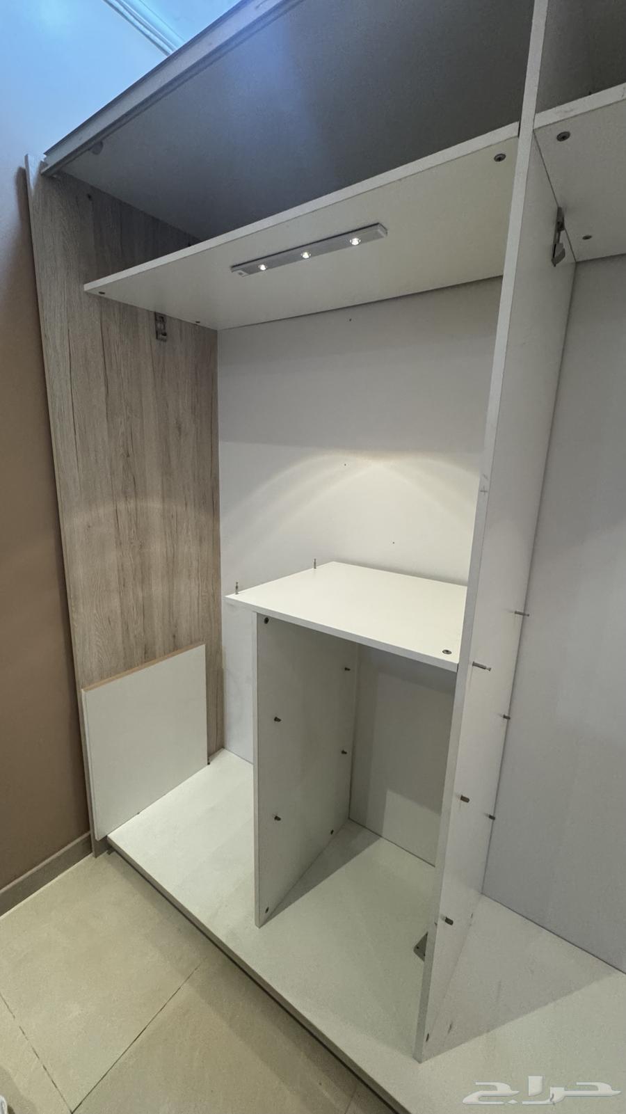 دولاب ملابس سحب 400 ريال64561854682625112