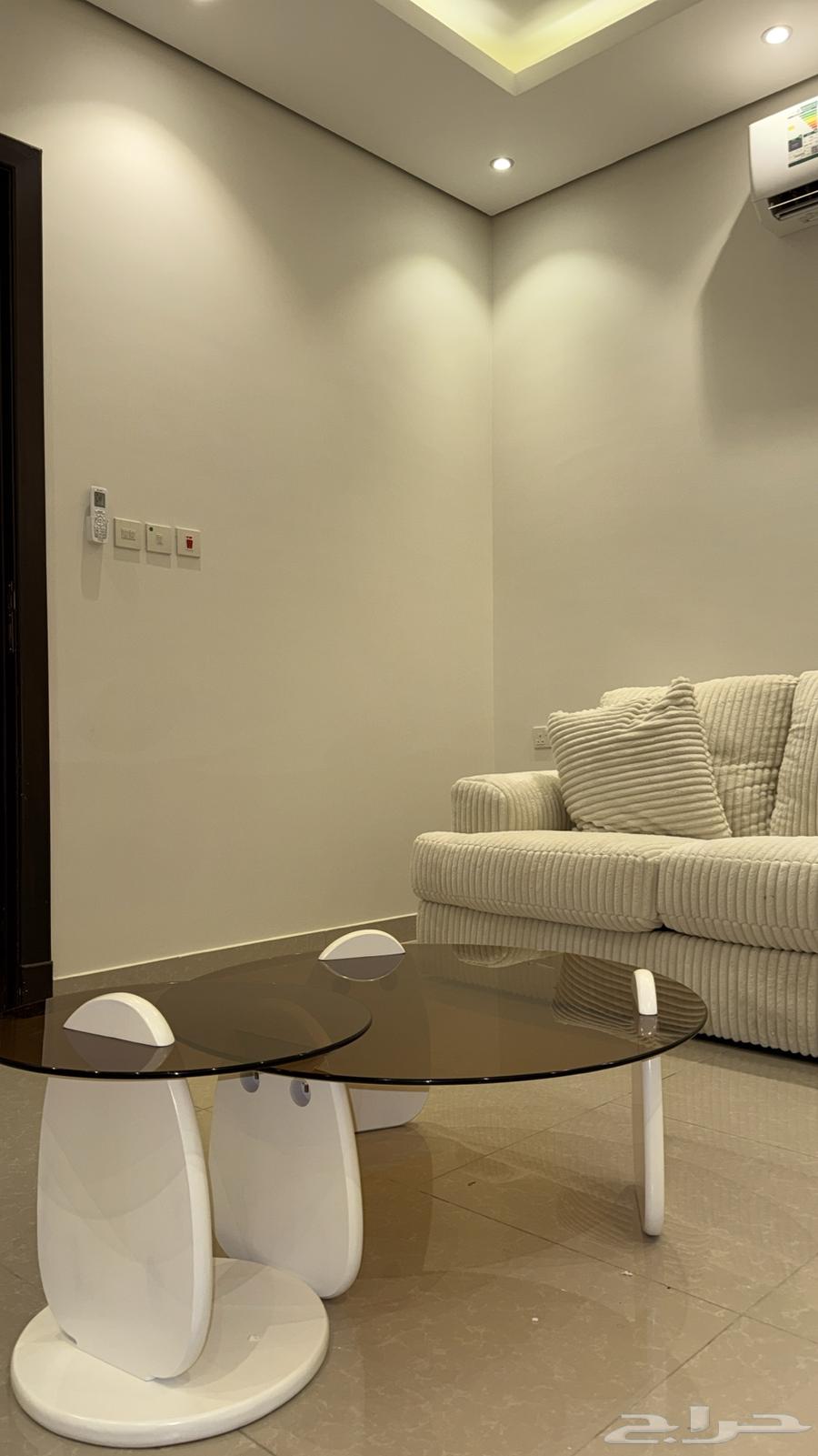طاولة صالة جديده64558794568065111