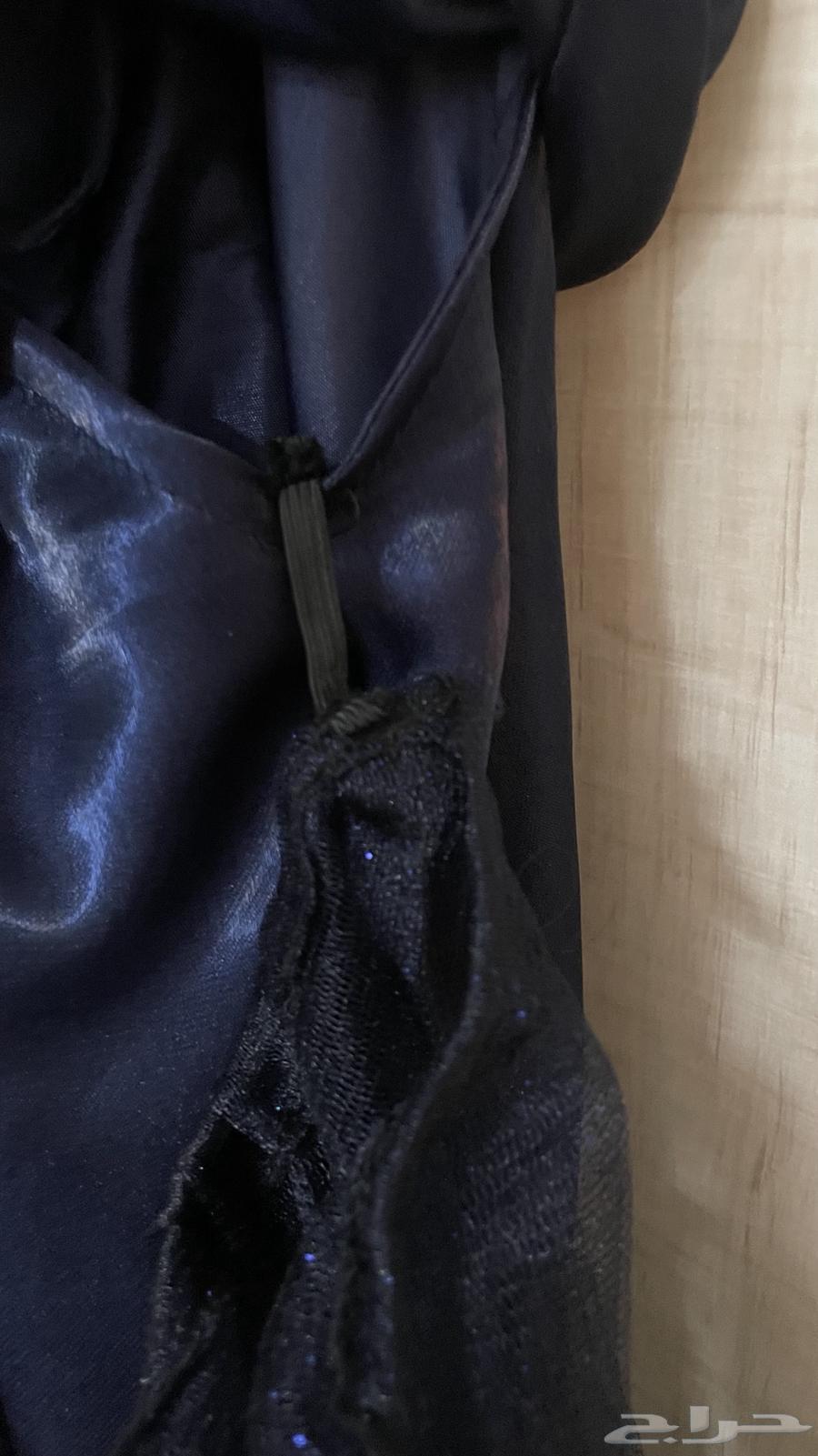 Dress worn for only 4 hours.. large size 6-764516353911809114