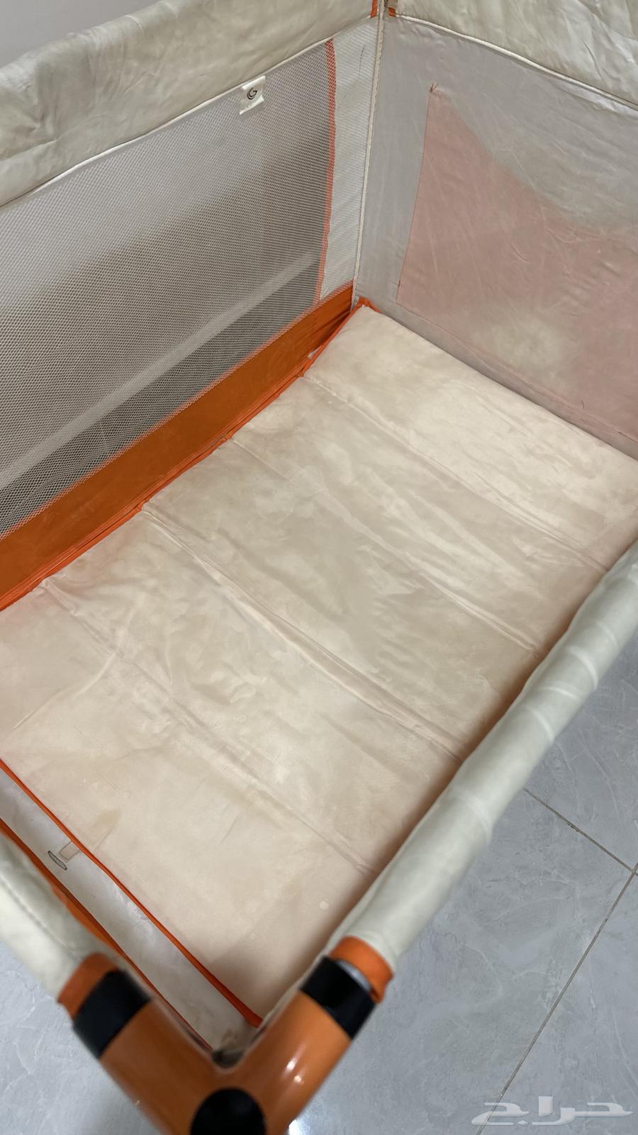 سرير اطفال ومحبس64556497893763112