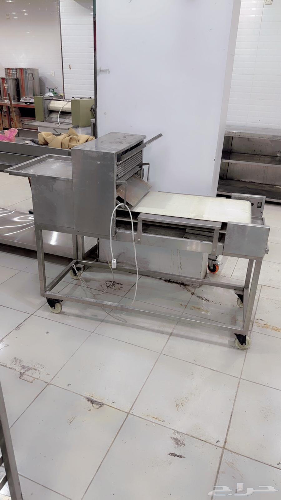 SALTEC Automatic Conveyor Oven, Lebanese-made Farada, Arabic Cabinet with Trays64442103644674113