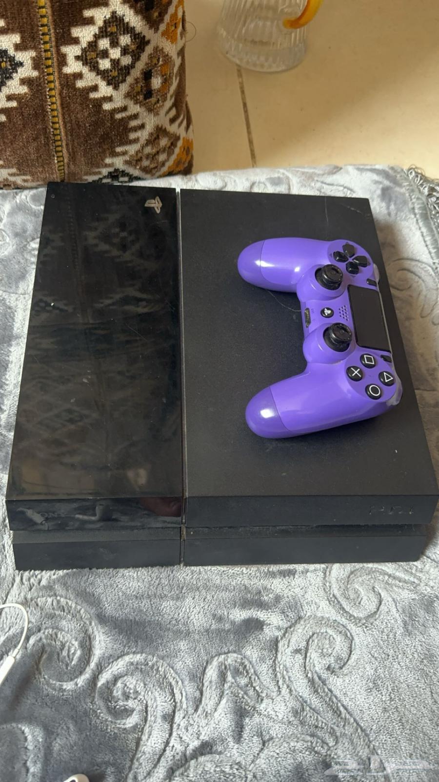 Sony 4 without controller and clean price 35064554342875649110