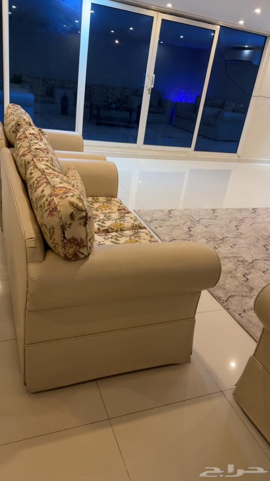 Sofas64554579445505112