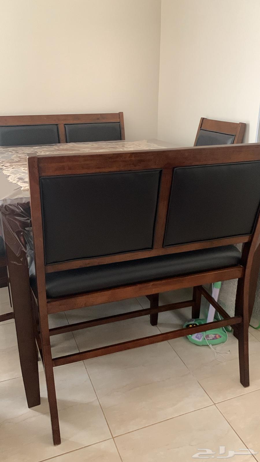 Dining table64556734902401110