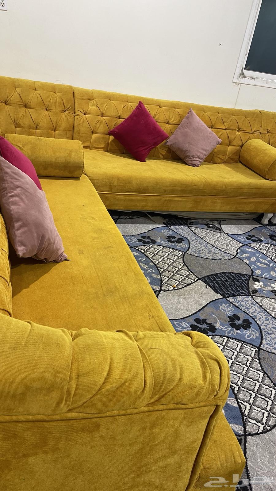 Sofa for sale in excellent condition with 3 corners and two ottomans, sold to the highest bidder64558321936643112