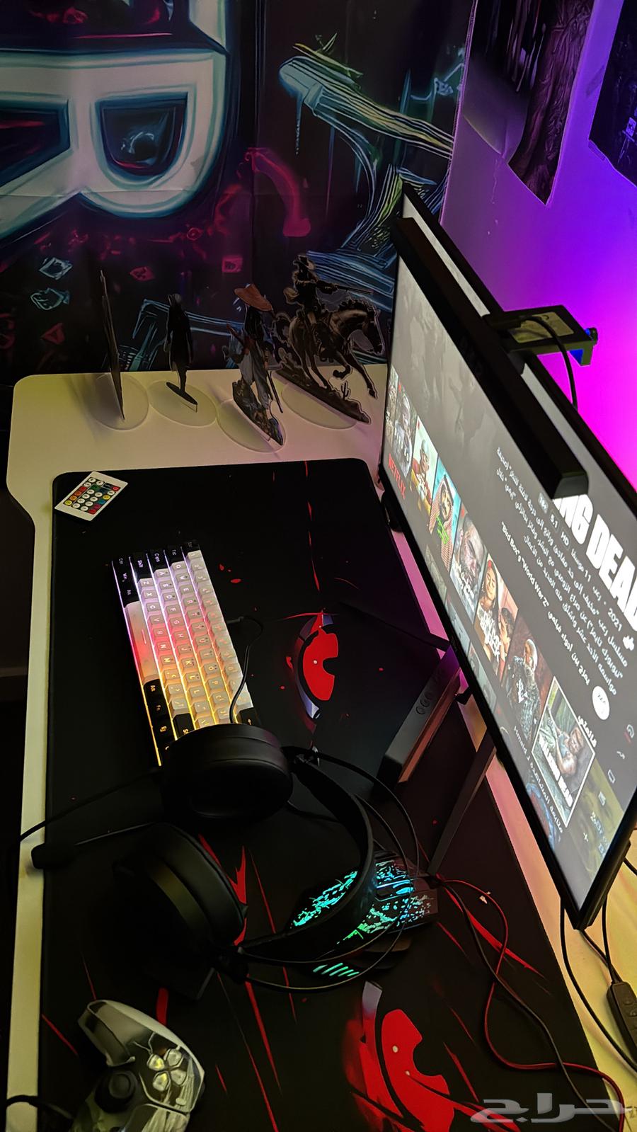 Complete gaming setup64553468146049114