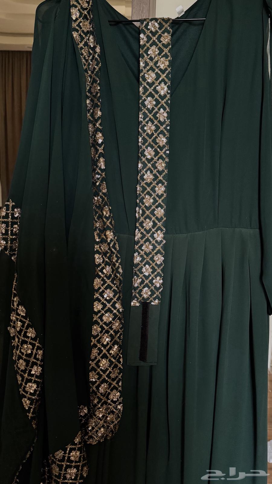 فستان مستعمل للبيع64556651165826110