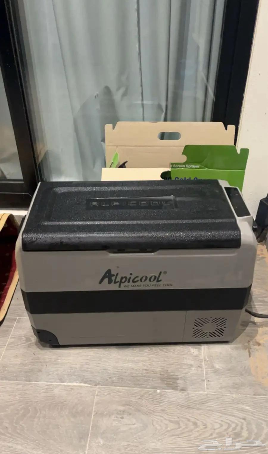 ثلاجة سياره 50 لتر للبيع على الضمان64554984240514110