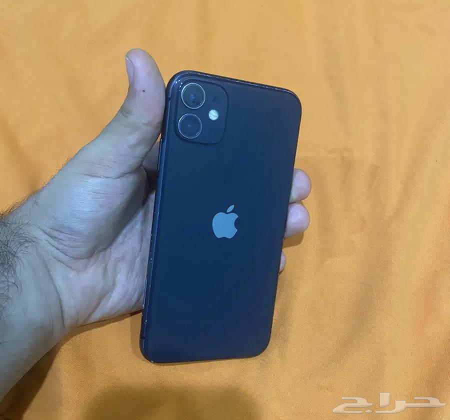 ايفون 11 ب590ريال نظيف64561868705794110