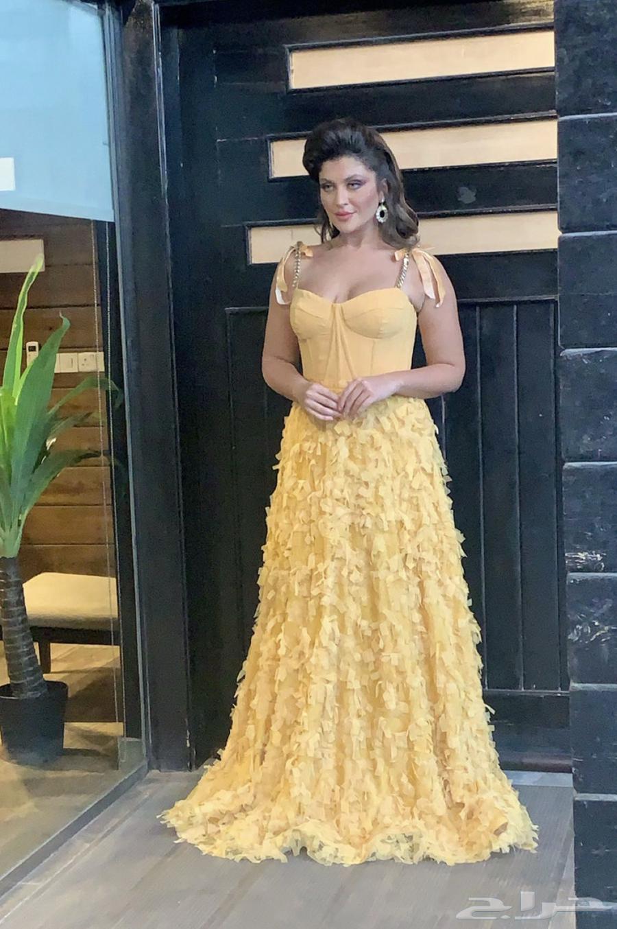 فساتين سهرة مميزة و التوصيل فوري64554468822018111