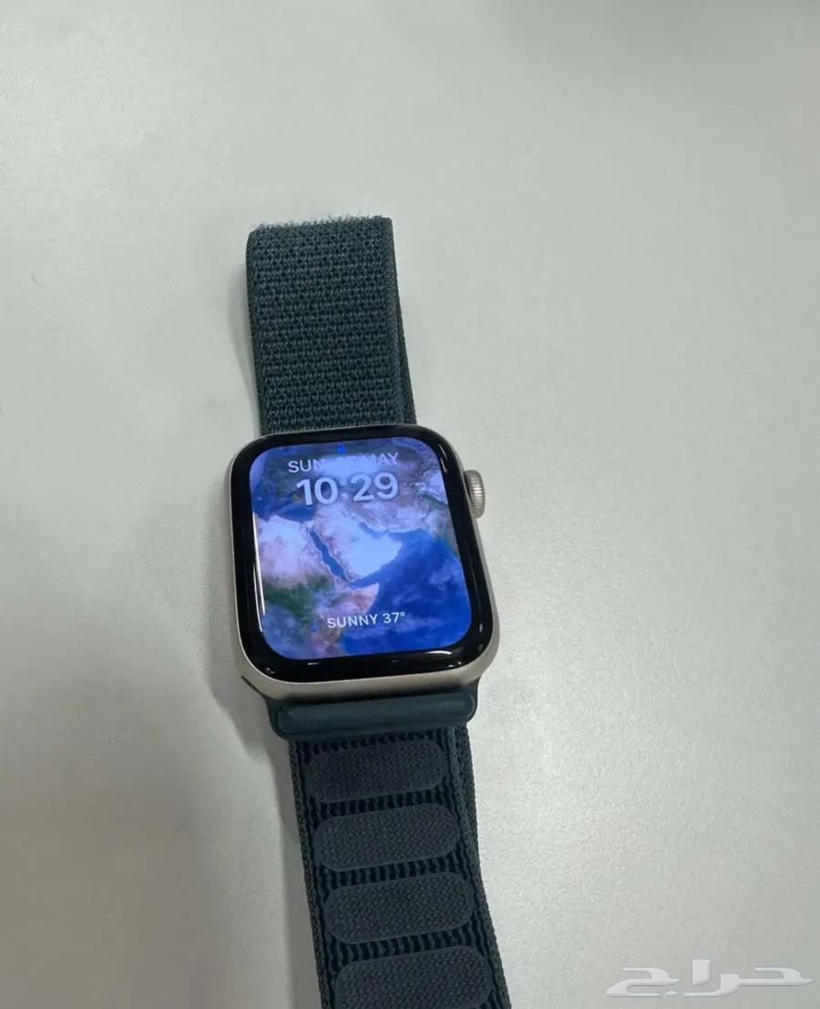 Apple Watch SE 2nd generation in very clean condition64557113247362110