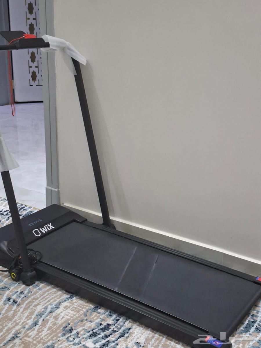 سير رياضي شبه جديد أستخدام أقل من شهر حد 60064556314127617114