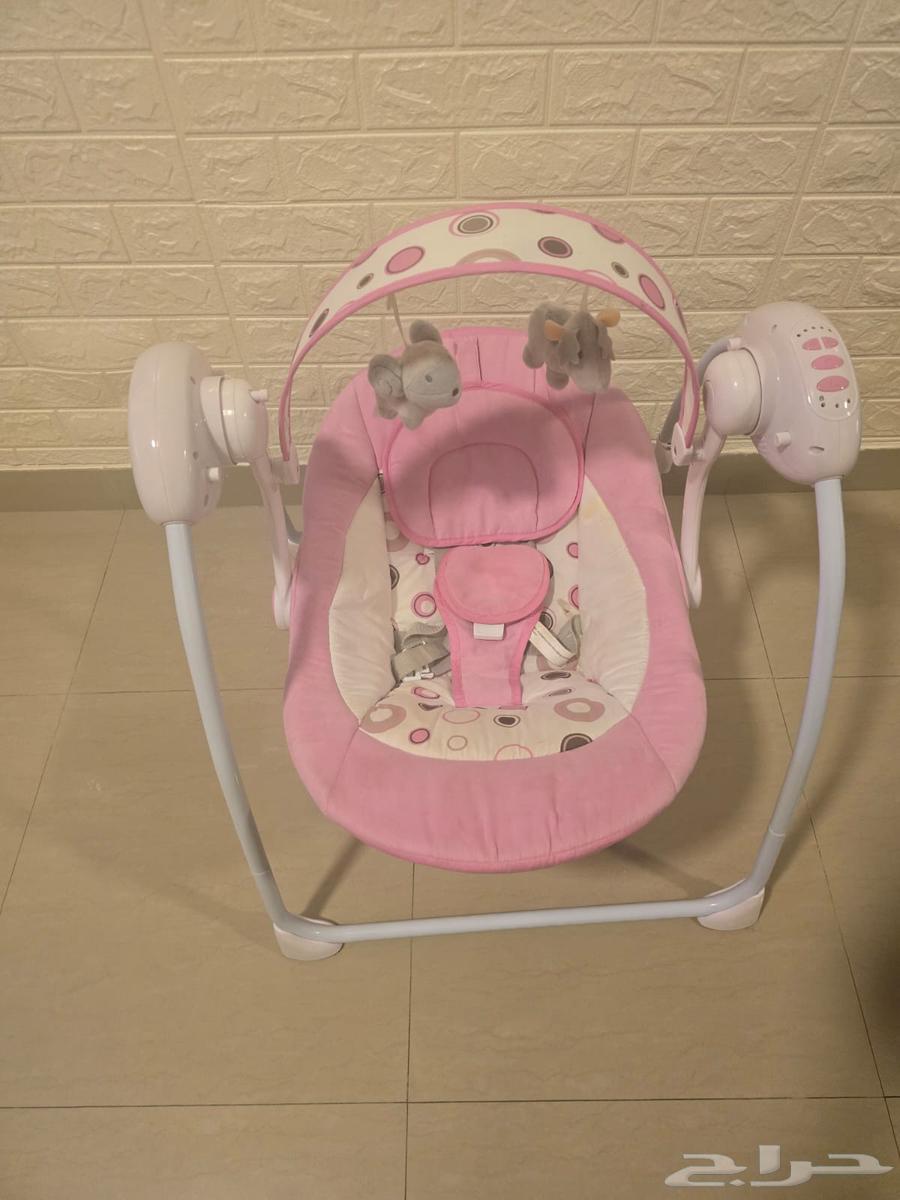 Baby swing, new and used for only a few months64554146628227111