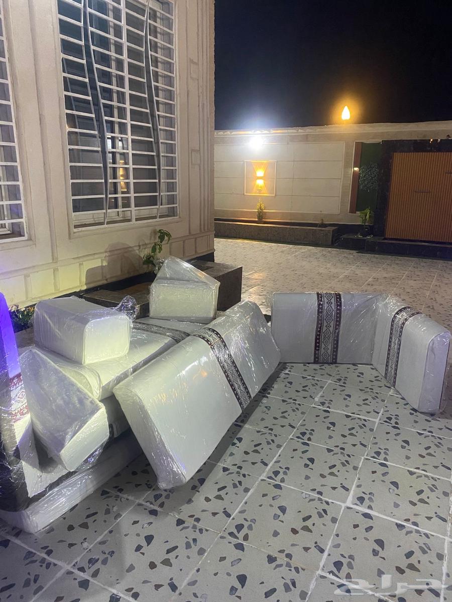 New sofa 4x4 size64556370942979110